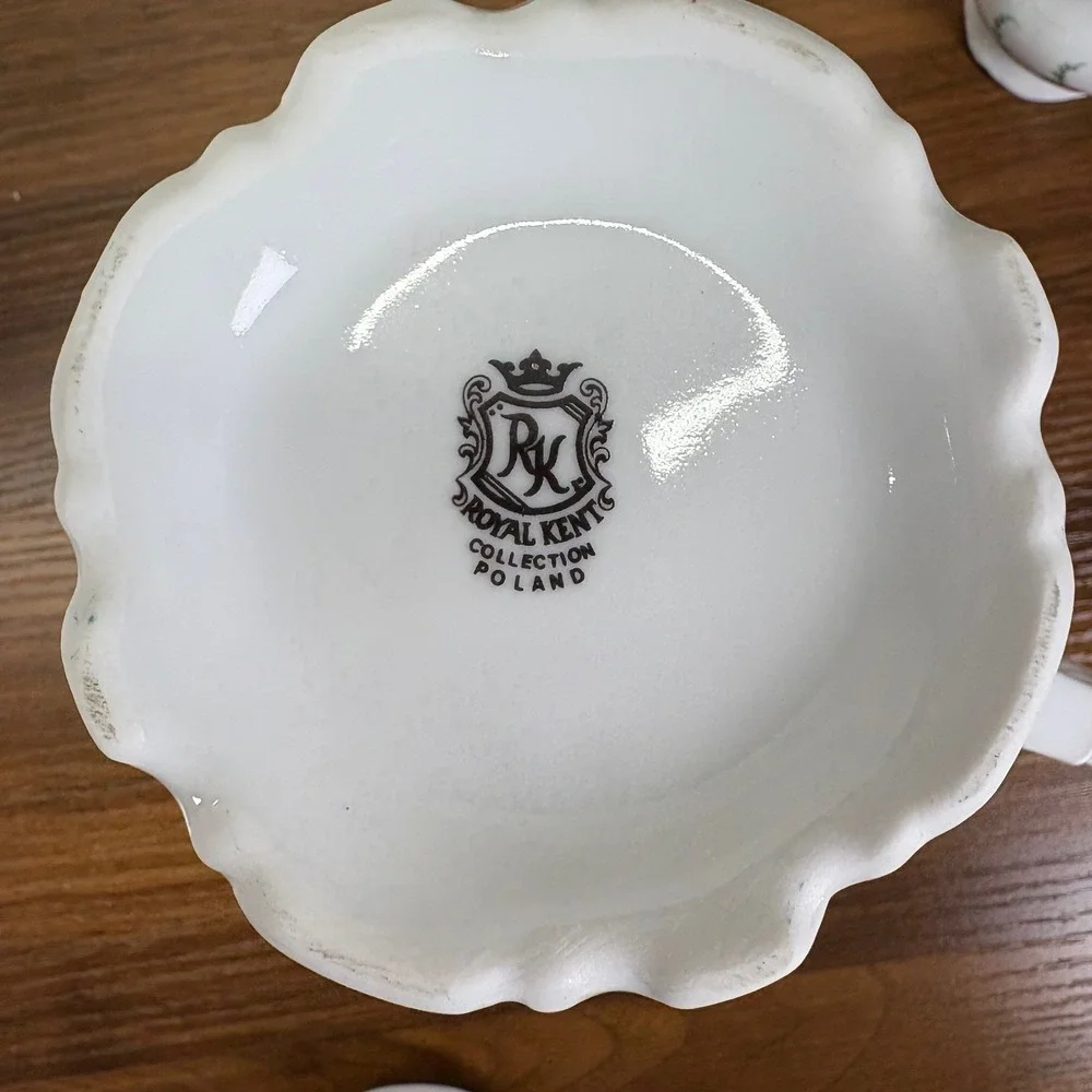 Royal Kent Collection Poland Pitcher Salt Pepper Shaker,‎ Soup Tureen Platter